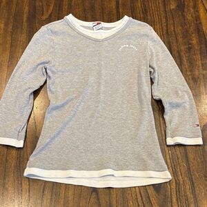 Tommy Hilfiger (Tommy Jeans) grey/white tee w/quarter length sleeves